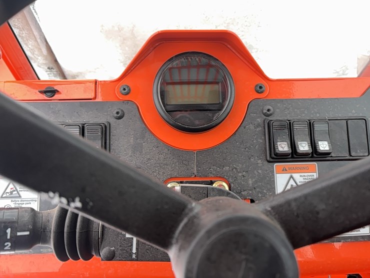 sky-trak-8042-image-15