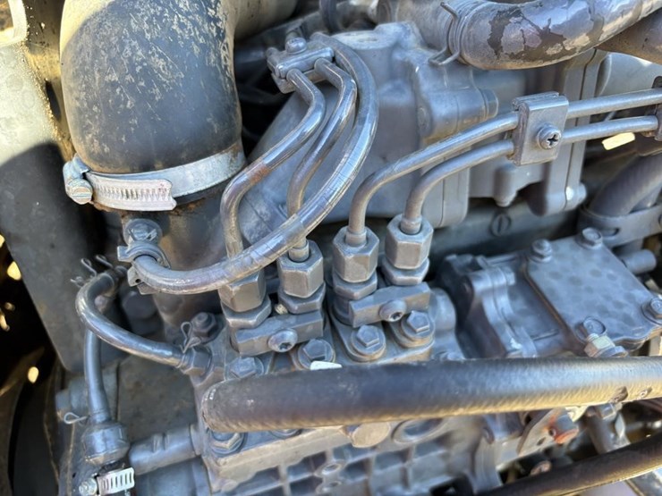 2013-bobcat-t550-image-43