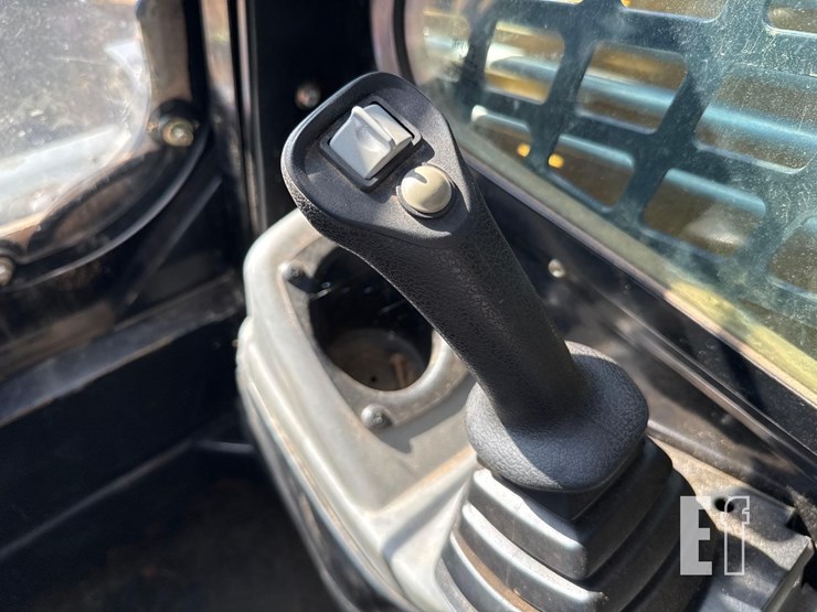 asv-posi-track-rt120f-image-33