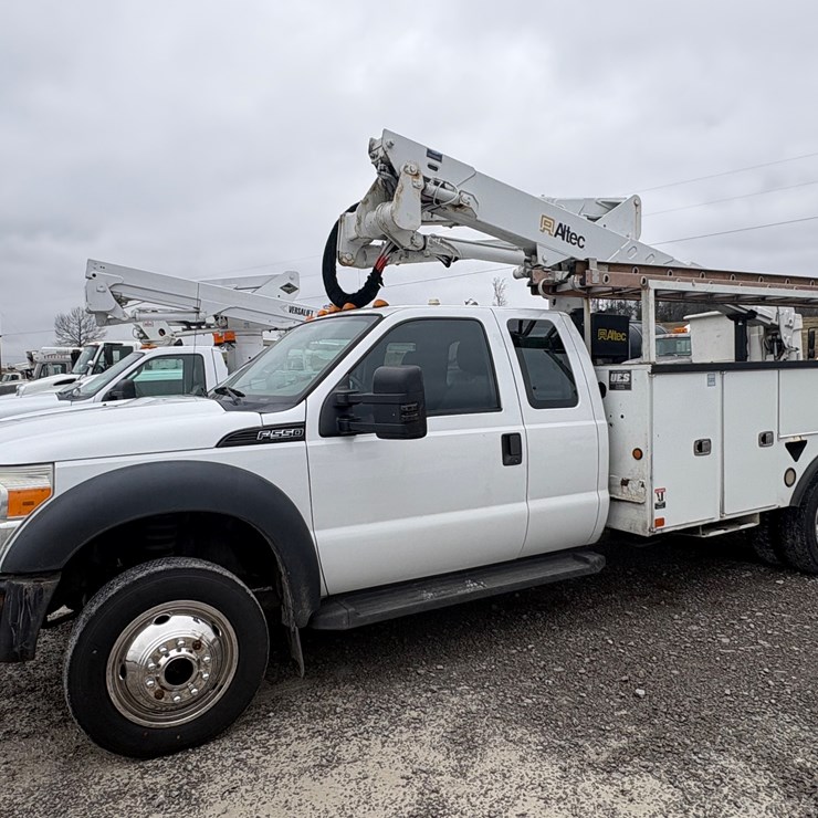 FORD F550 XL