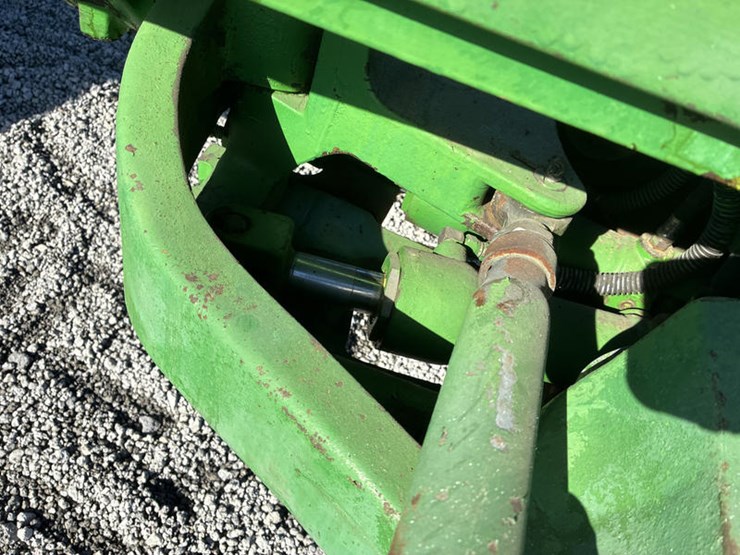 john-deere-4520-image-30