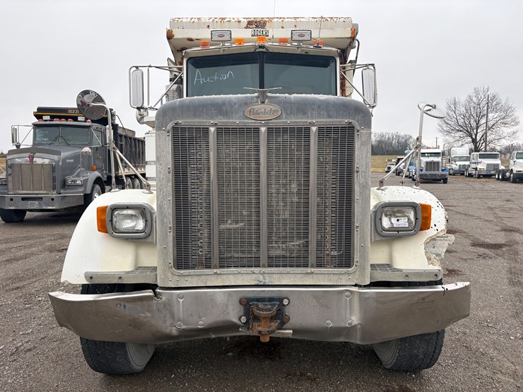 2000-peterbilt-378-image-1