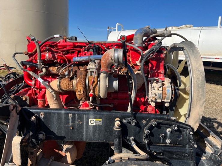 2011-peterbilt-367-image-10