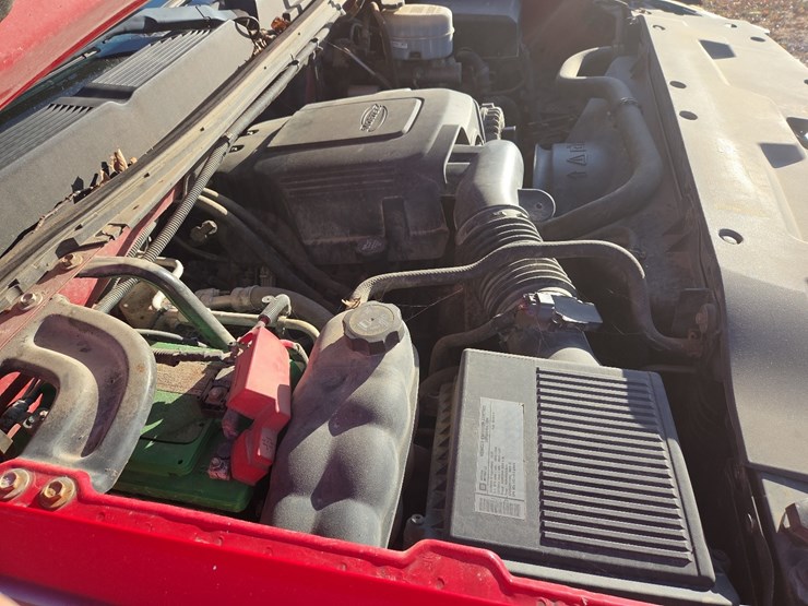 2010-chevrolet-2500hd-image-45