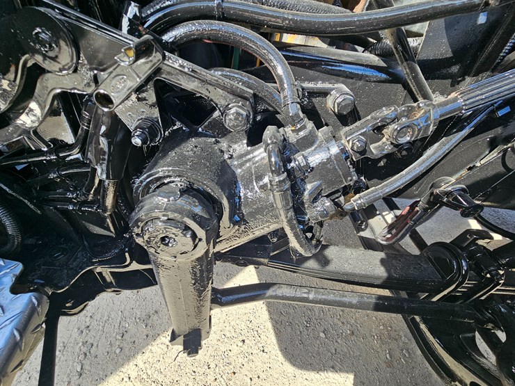 2009-peterbilt-365-image-52