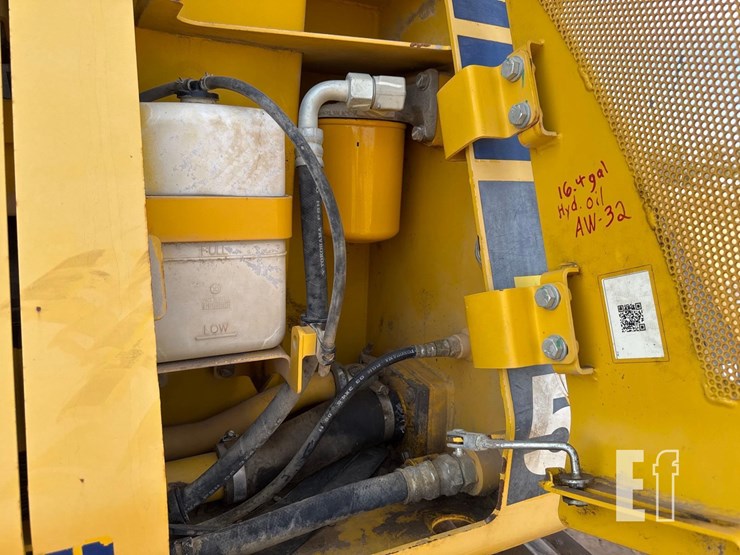 komatsu-d51pxi-22-image-23