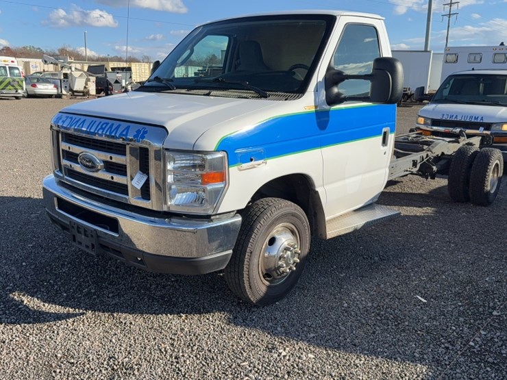 ford-e450-image-1