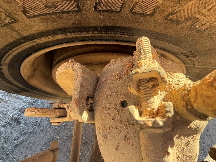 mack-r686st-image-32