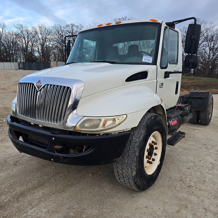 INTERNATIONAL DURASTAR 4300