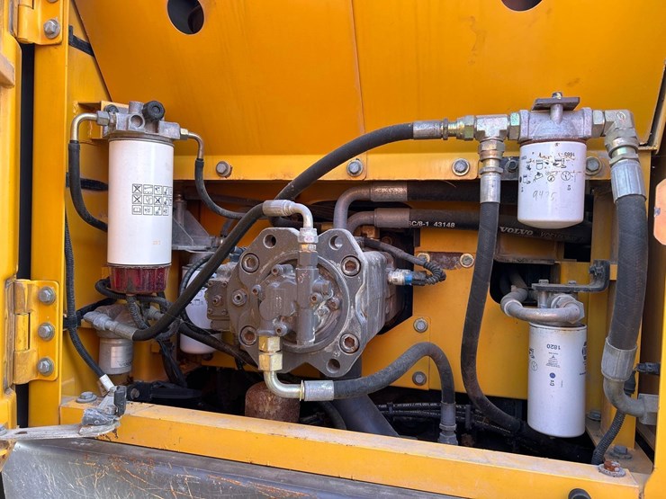 volvo-ec220el-image-20