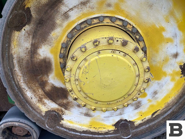 2004-joh-deere-9320t-tractor-image-33