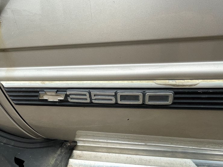 chevrolet-3500-image-10