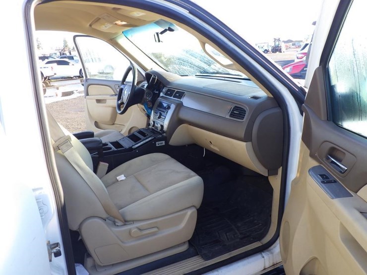 2014-chevrolet-tahoe-image-6