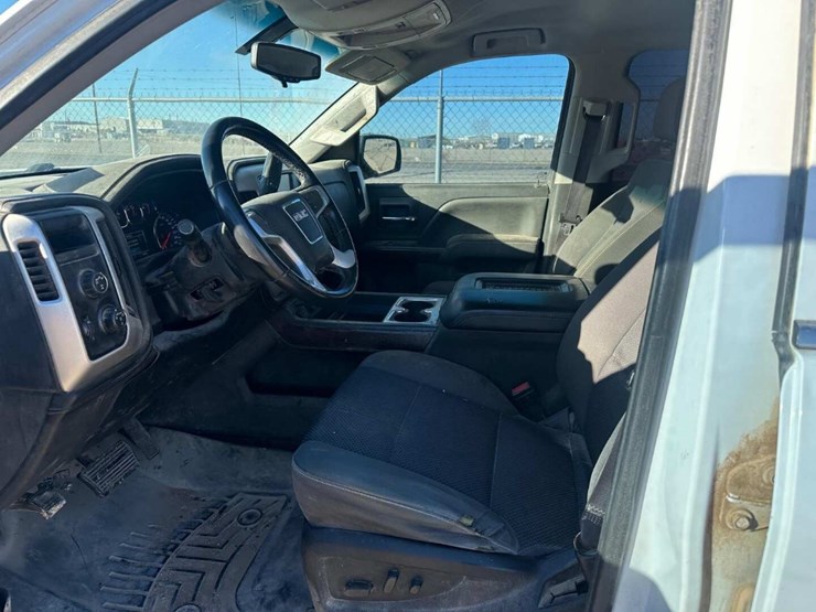 gmc-sierra-1500-image-4