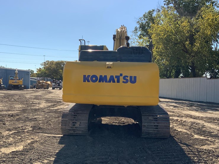 komatsu-pc210-lc-11-image-7