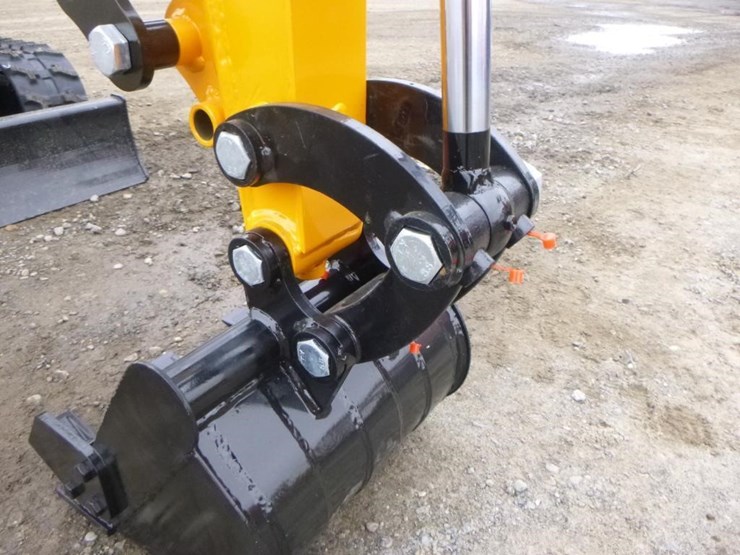 2025-vicsec-vc15-hydraulic-excavator-image-11