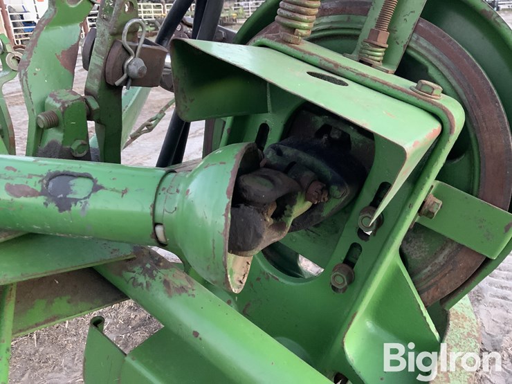 john-deere-38-image-13