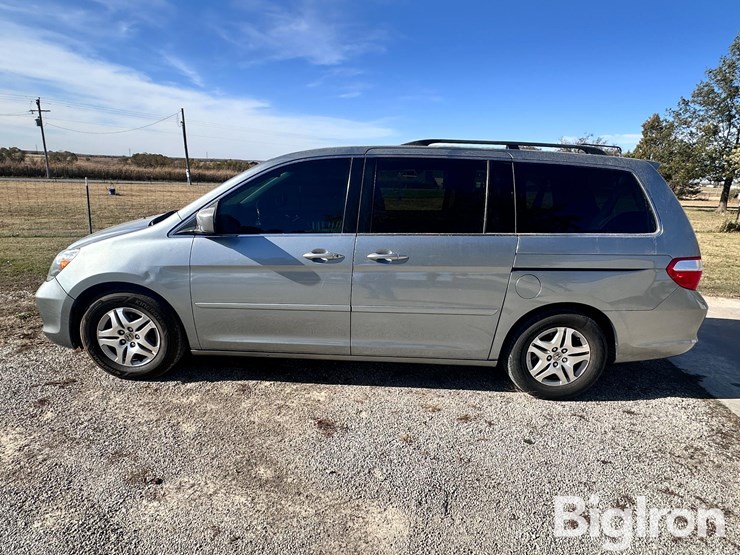 2007-honda-odyssey-image-8