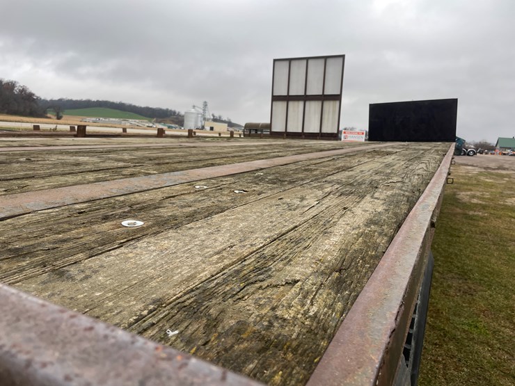 #1061-•-2006-viking-42'-flatbed-trailer-(wi-title-in-delay)-image-10