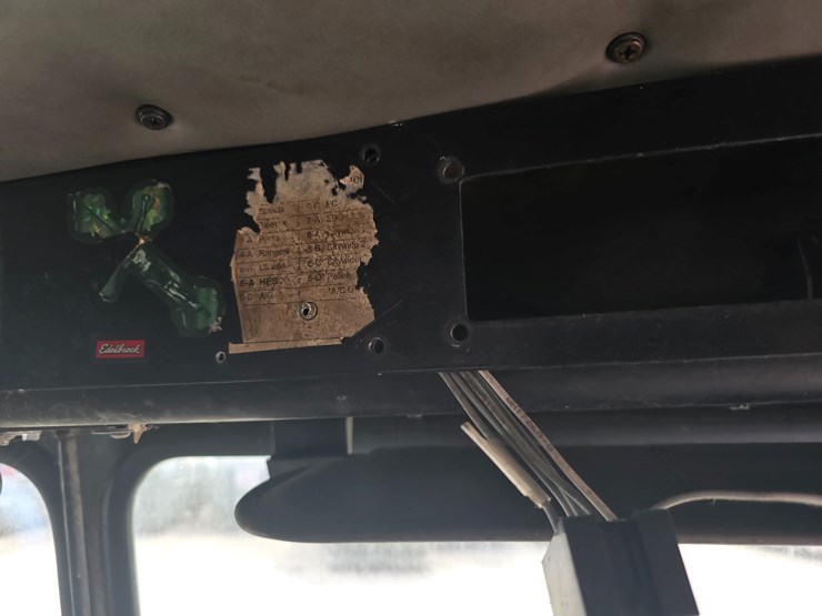 2003-peterbilt-320-image-64