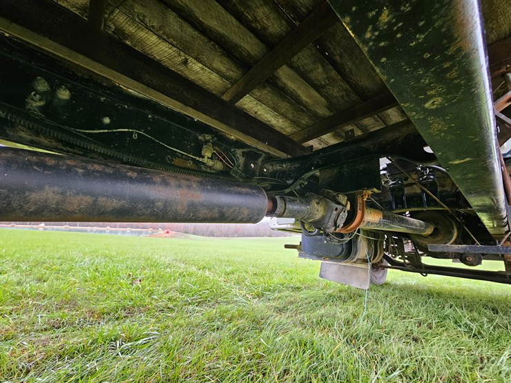 freightliner-fl70-image-75