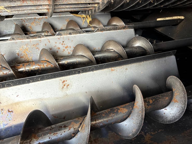 case-ih-5088-image-60