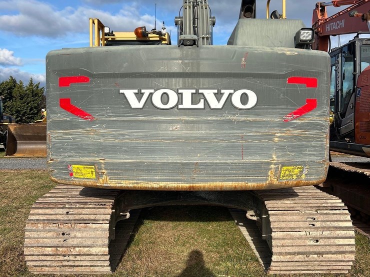 volvo-ec220el-image-4