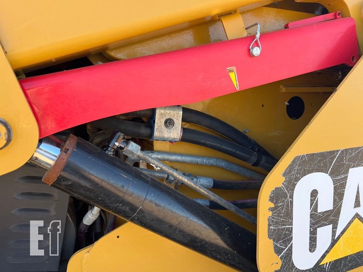 caterpillar-299d2-image-25