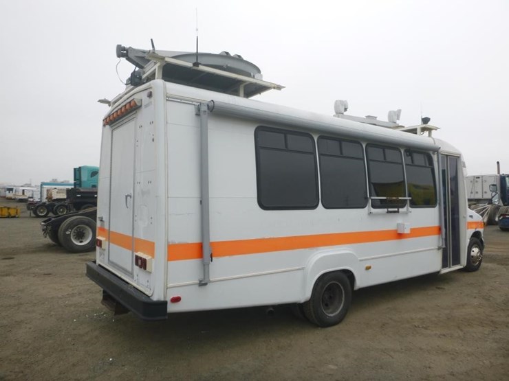 1997-ford-e450-image-3