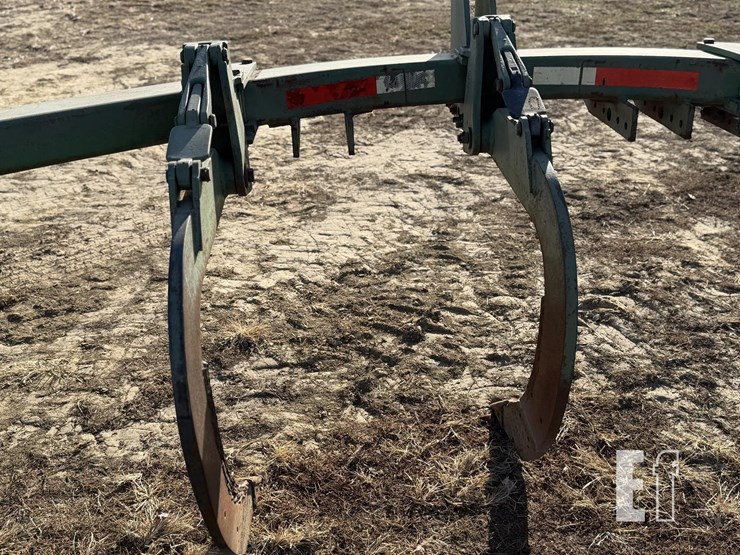 john-deere-7-image-12