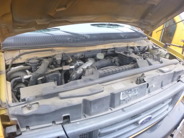 2004-ford-e450-image-14