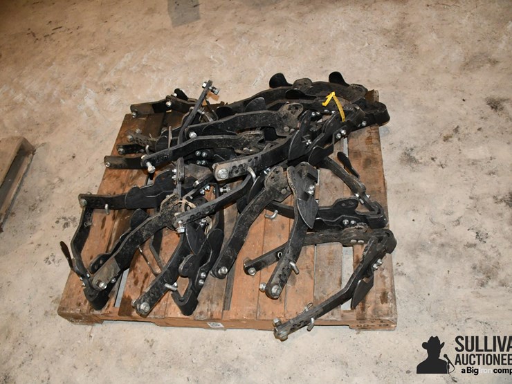 pallet-of-farm-support-image-4