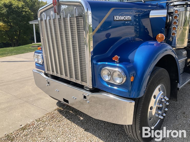 kenworth-w900-image-12