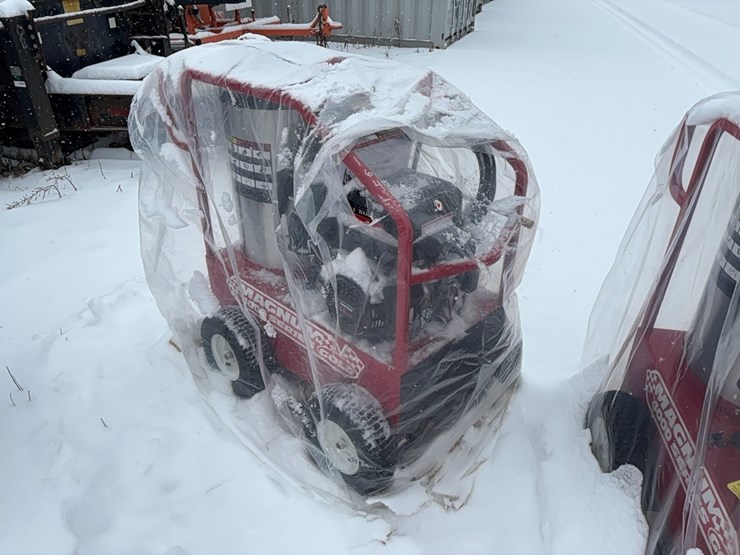 new-easy-kleen-magnum-gold-pressure-washer-image-1