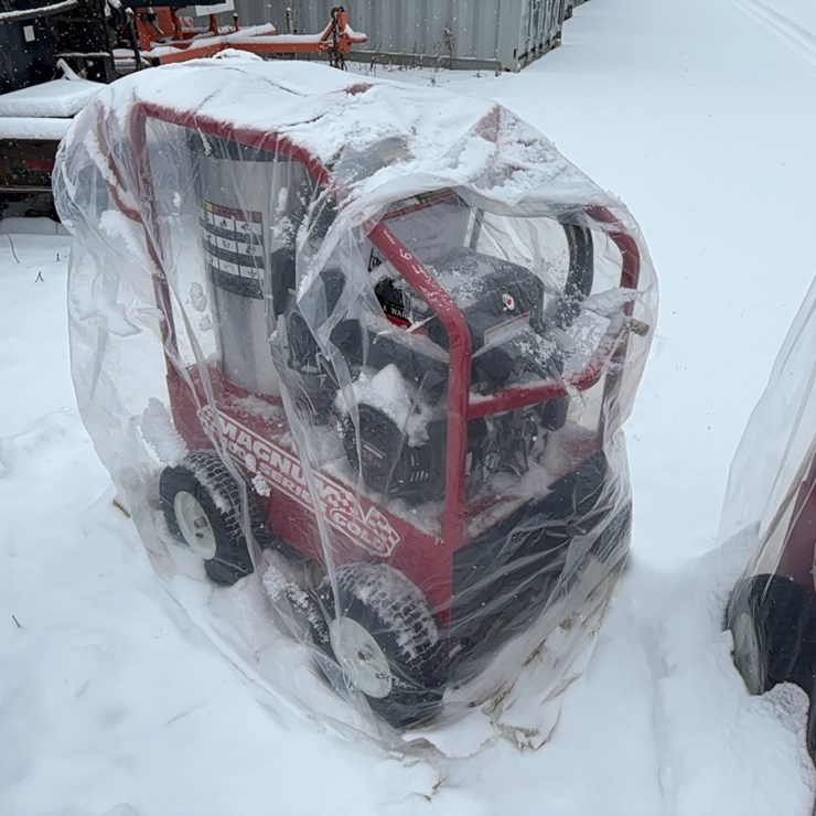 NEW EASY KLEEN MAGNUM GOLD PRESSURE WASHER