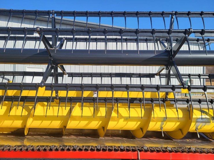 new-holland-74c-image-23