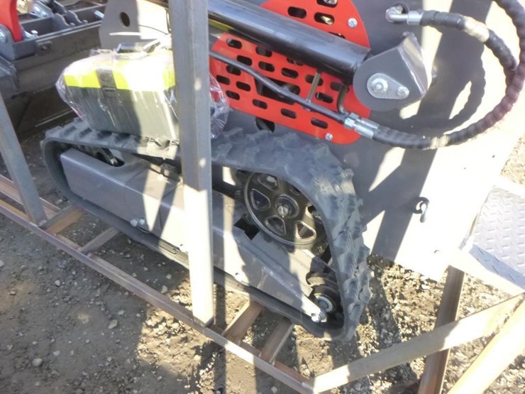 2025-agt-ysrt14-skid-steer-track-loader-image-18