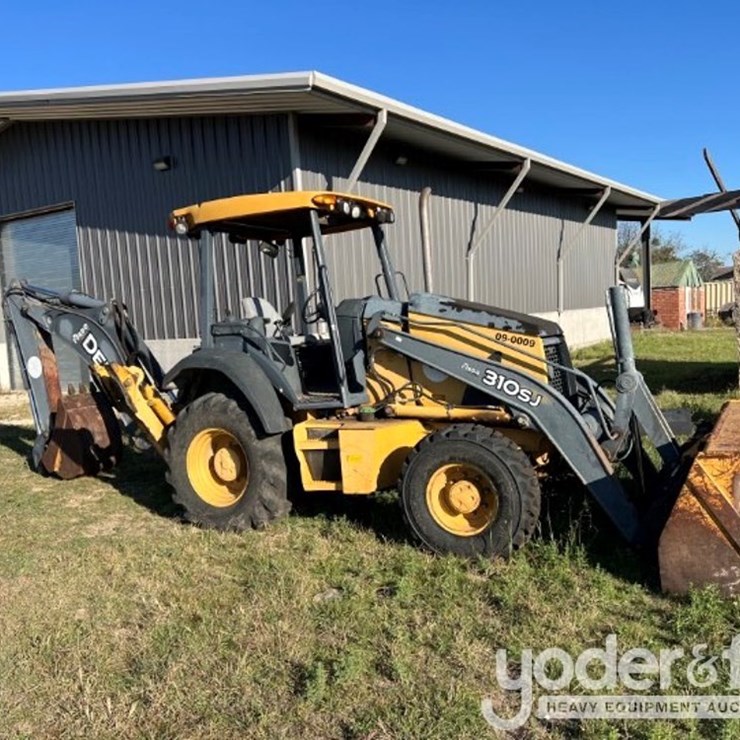 2011 DEERE 310SJ