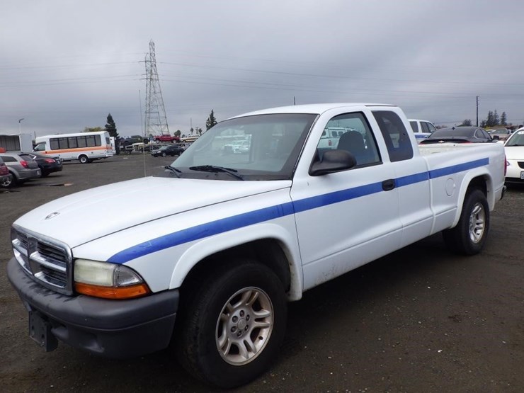 2004-dodge-dakota-image-1