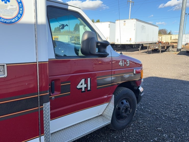 2006-ford-e450-image-4