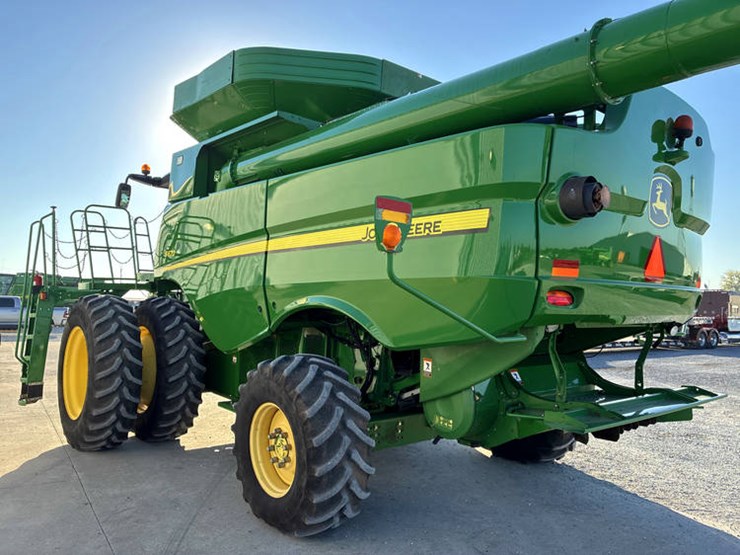 john-deere-s670-image-6