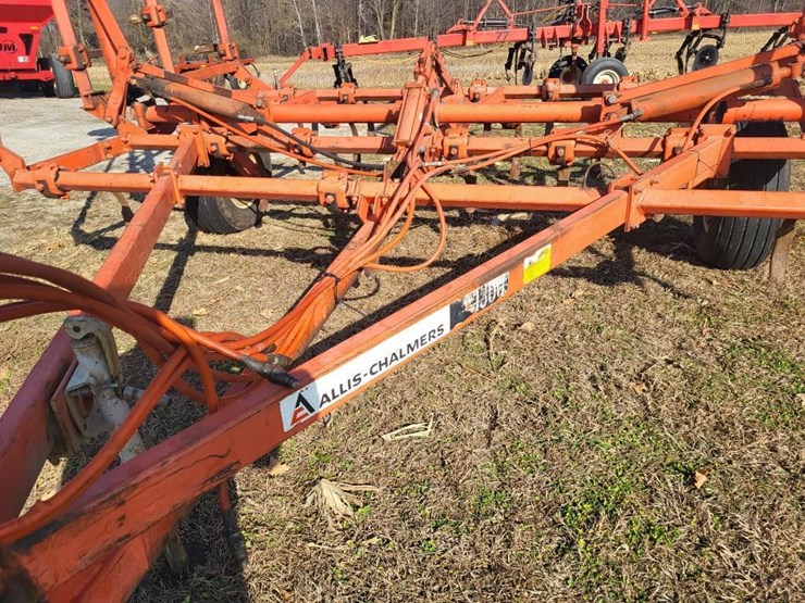 allis-chalmers-1300-field-cultivator-image-9