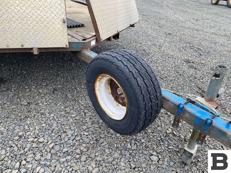 1995-trail-aire-utility-trailer-image-9