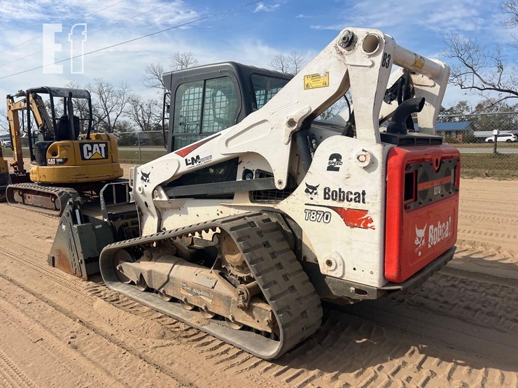 bobcat-t870-image-2
