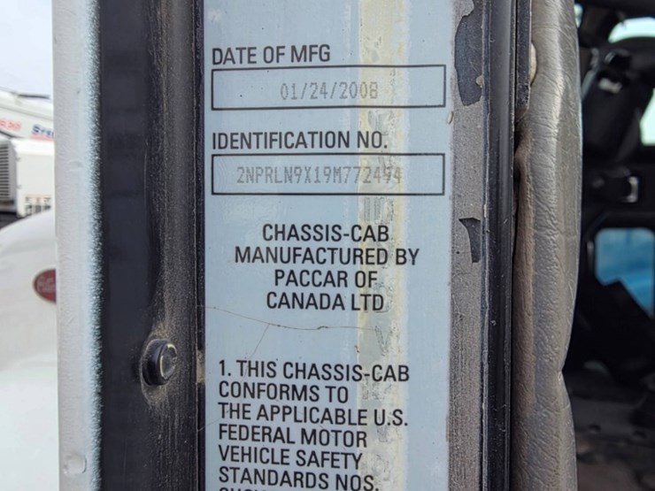 2009-peterbilt-340-image-17
