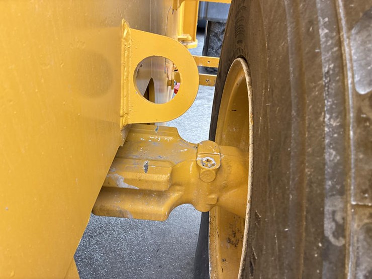 john-deere-624-image-68