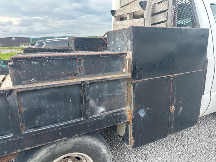 2004-ford-f350-xl-image-12