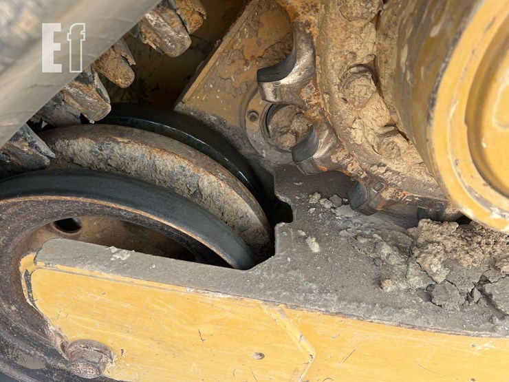 2019-caterpillar-259d-image-14