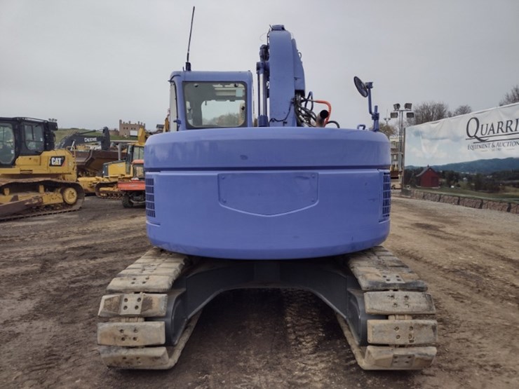 komatsu-pc128uu-2-image-4