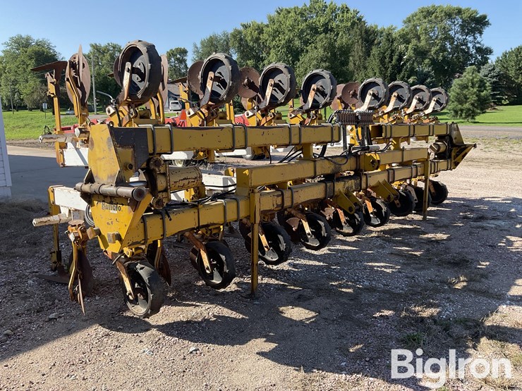 buffalo-6000-16-row-cultivator-image-3